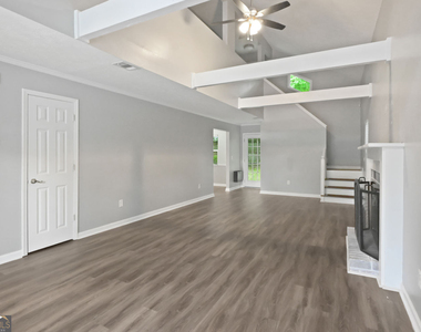 5883 Brookside Drive Se - Photo Thumbnail 1