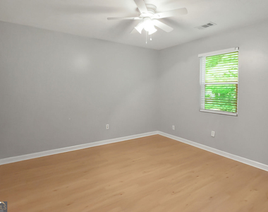 5883 Brookside Drive Se - Photo Thumbnail 16