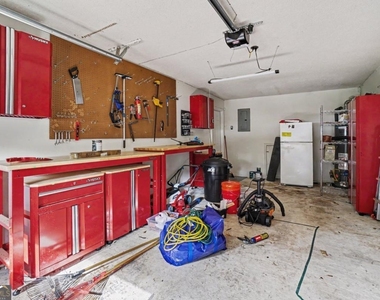 1006 Creatwood Circle Se - Photo Thumbnail 19