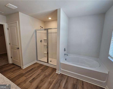 27 Berryville Dr - Photo Thumbnail 20