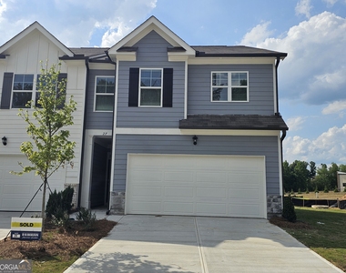 27 Berryville Drive - Photo Thumbnail 43