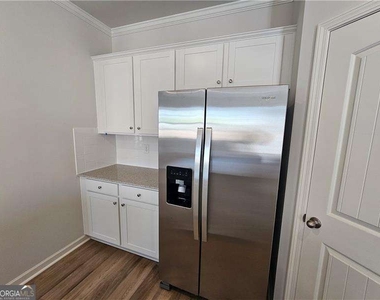 27 Berryville Dr - Photo Thumbnail 10