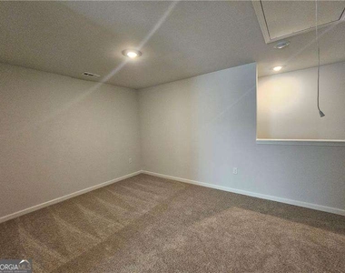 27 Berryville Dr - Photo Thumbnail 25