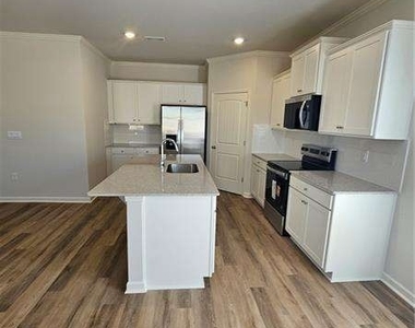 27 Berryville Dr - Photo Thumbnail 5