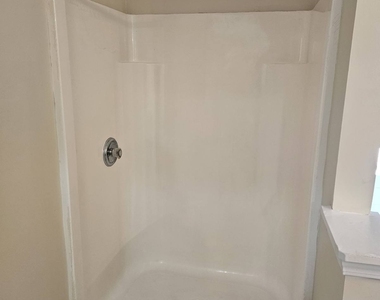 170 Dairyland Drive - Photo Thumbnail 8