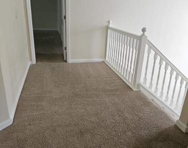 170 Dairyland Drive - Photo Thumbnail 7