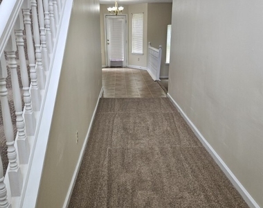 170 Dairyland Drive - Photo Thumbnail 2