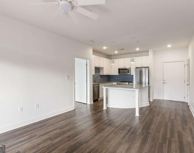 840 United Avenue Se - Photo Thumbnail 8