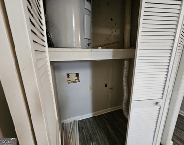 108 E Lakemont Drive - Photo Thumbnail 10