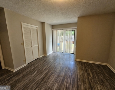 108 E Lakemont Drive - Photo Thumbnail 22