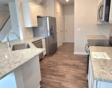 41 Sepia Oak Drive - Photo Thumbnail 3