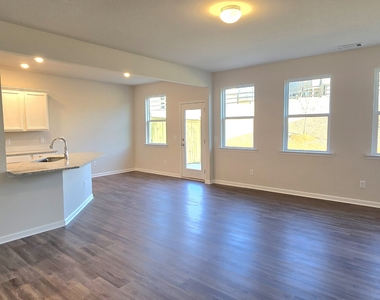 41 Sepia Oak Drive - Photo Thumbnail 4