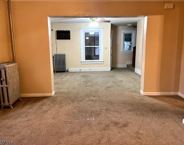 30 Fowler St - Photo Thumbnail 13