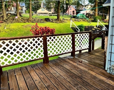 30 Fowler St - Photo Thumbnail 4