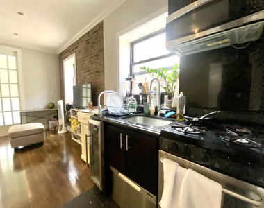 East 83rd Street - Photo Thumbnail 1