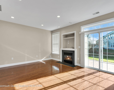 143 Shinnecock Drive - Photo Thumbnail 7