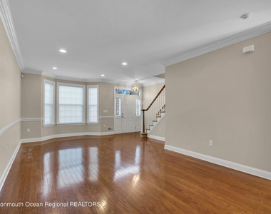 143 Shinnecock Drive - Photo Thumbnail 4