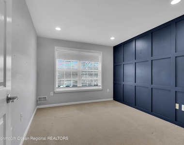 143 Shinnecock Drive - Photo Thumbnail 17