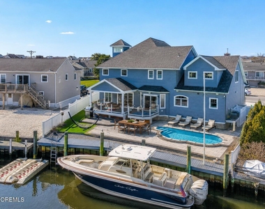 18 Culebra Avenue - Photo Thumbnail 39