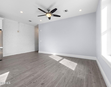 160 Monmouth Street - Photo Thumbnail 7