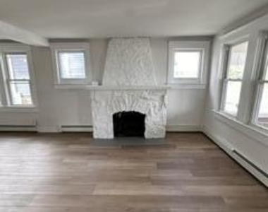 1721 River Road - Photo Thumbnail 3