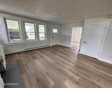 1721 River Road - Photo Thumbnail 1