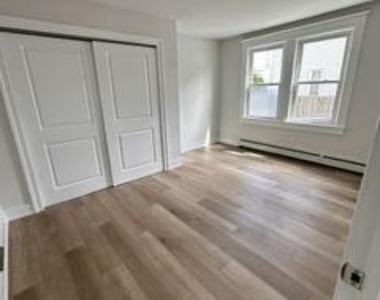1721 River Road - Photo Thumbnail 9