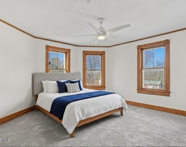 555 Cedar Avenue - Photo Thumbnail 5