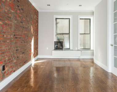 East 13th Street - Photo Thumbnail 8