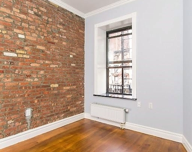 East 13th Street - Photo Thumbnail 11