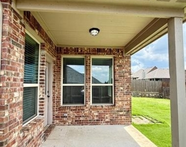 204 Flower Ridge Drive - Photo Thumbnail 25