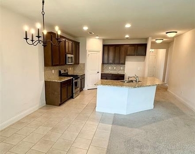 204 Flower Ridge Drive - Photo Thumbnail 17