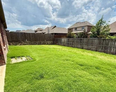 204 Flower Ridge Drive - Photo Thumbnail 26