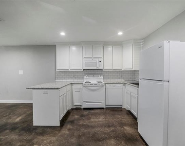 410 S Mirick Avenue - Photo Thumbnail 4
