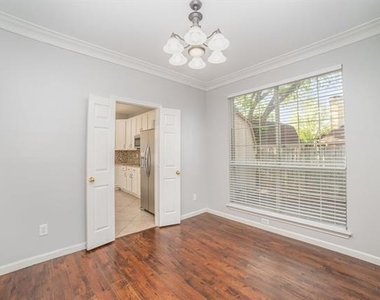 1908 Wood Crest Drive - Photo Thumbnail 12