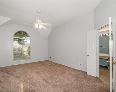 1908 Wood Crest Drive - Photo Thumbnail 21