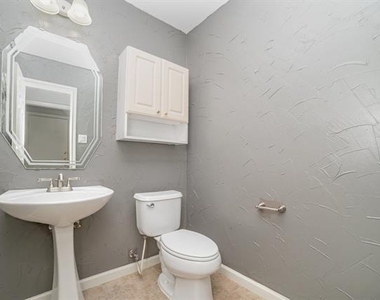 1908 Wood Crest Drive - Photo Thumbnail 24