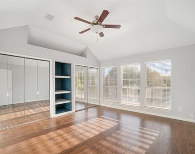 1908 Wood Crest Drive - Photo Thumbnail 18
