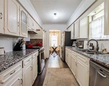 937 Ferncliff - Photo Thumbnail 8