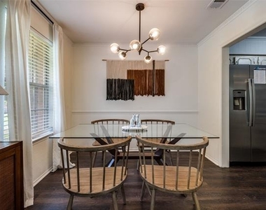 937 Ferncliff - Photo Thumbnail 7