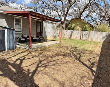 1136 W Long Street - Photo Thumbnail 9