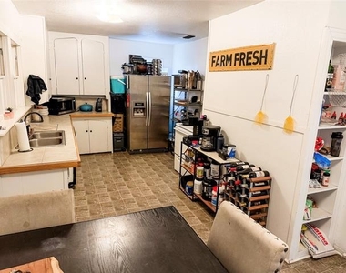 1136 W Long Street - Photo Thumbnail 12
