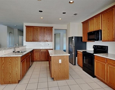 2707 Whisper Court - Photo Thumbnail 3