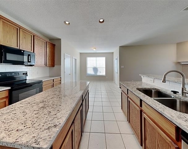 2707 Whisper Court - Photo Thumbnail 2