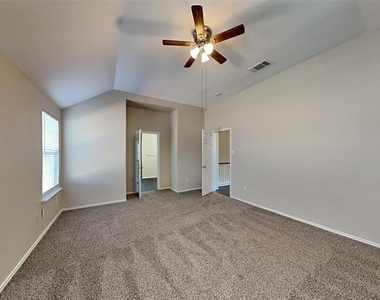 2707 Whisper Court - Photo Thumbnail 14