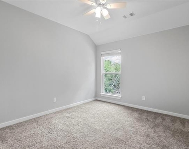 508 W Johnson Street - Photo Thumbnail 6