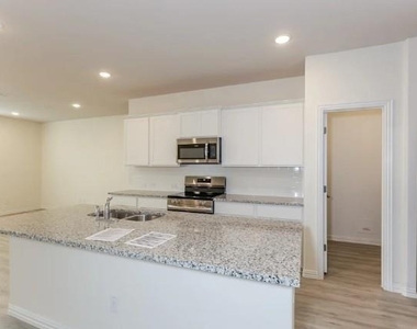6463 Blue Trail - Photo Thumbnail 2