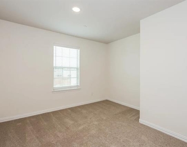 6463 Blue Trail - Photo Thumbnail 4