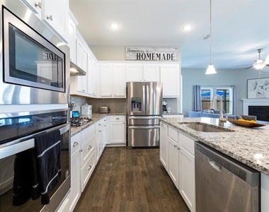 4507 Cypress Drive - Photo Thumbnail 8