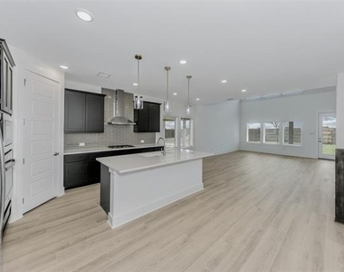 17229 Oxborough Drive - Photo Thumbnail 12
